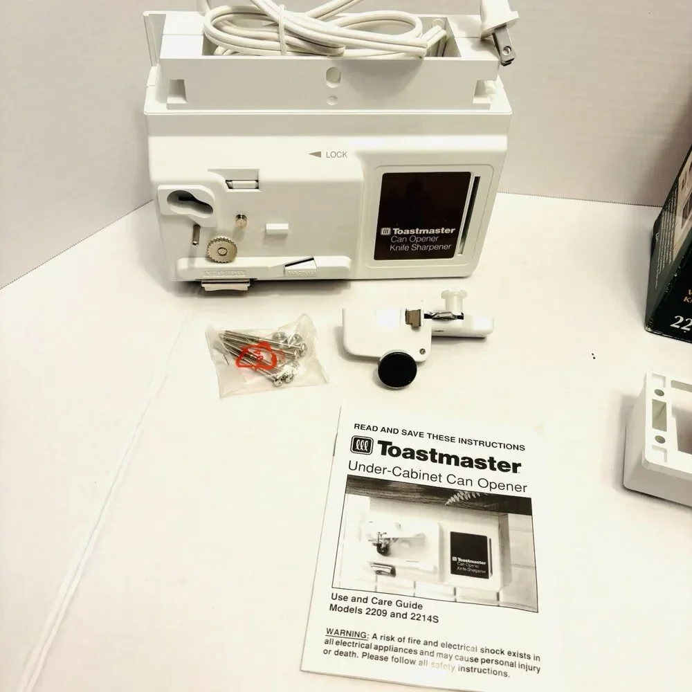 New Toastmaster Under Cabinet Electric Can Opener w/Knife Sharpener Model 2209